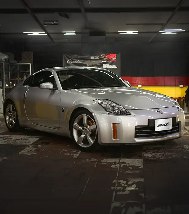Nissan 350Z en taller de detailing